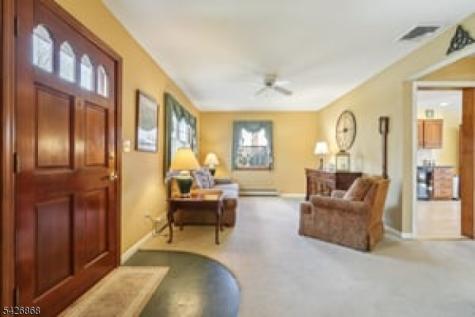 30 Lincoln Place Waldwick NJ 07463