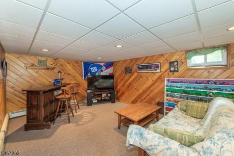 12 Kristen Drive Roxbury NJ 07876