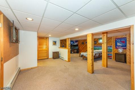 12 Kristen Drive Roxbury NJ 07876