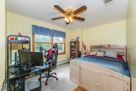 12 Kristen Drive Roxbury NJ 07876