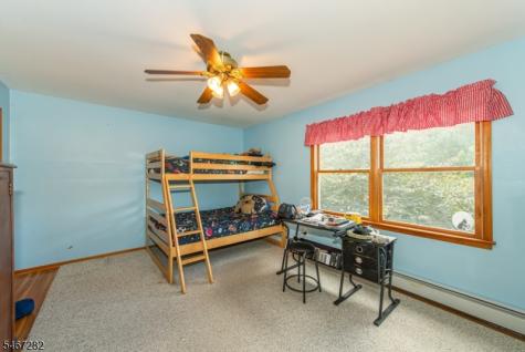 12 Kristen Drive Roxbury NJ 07876