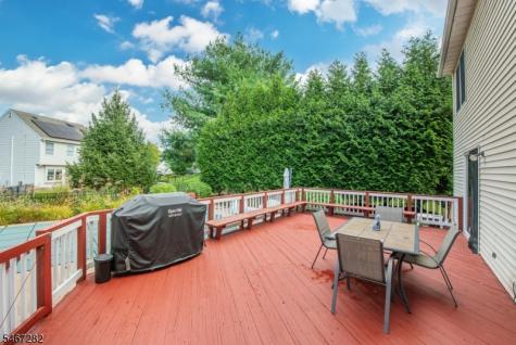 12 Kristen Drive Roxbury NJ 07876