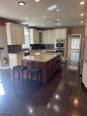 41 Sutton Farm Road Delaware NJ 08822