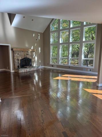 41 Sutton Farm Road Delaware NJ 08822