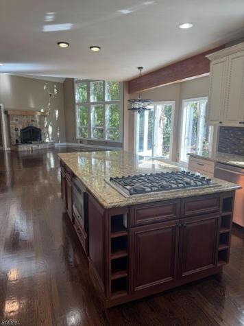 41 Sutton Farm Road Delaware NJ 08822