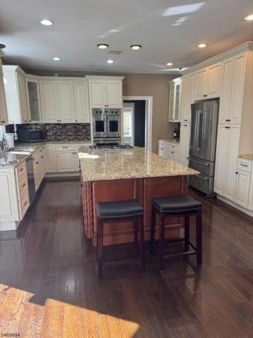 41 Sutton Farm Road Delaware NJ 08822