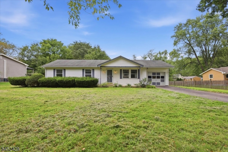 2 Warren Place Belvidere NJ 07823