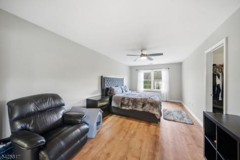 6 Farm Creek Road Fredon NJ 07860