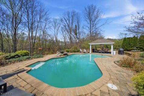 6 Farm Creek Road Fredon NJ 07860