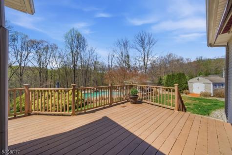 6 Farm Creek Road Fredon NJ 07860
