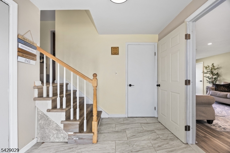 21 Starlit Drive Middlesex NJ 08846