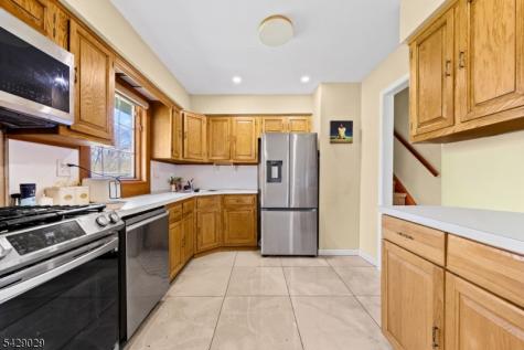 21 Starlit Drive Middlesex NJ 08846