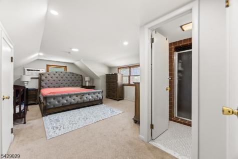21 Starlit Drive Middlesex NJ 08846
