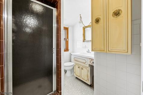 21 Starlit Drive Middlesex NJ 08846