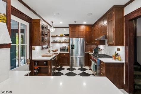 12 Claremont Avenue Maplewood NJ 07040