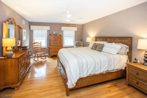 81 Poplar Drive Hanover NJ 07950