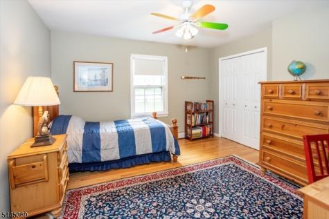 81 Poplar Drive Hanover NJ 07950