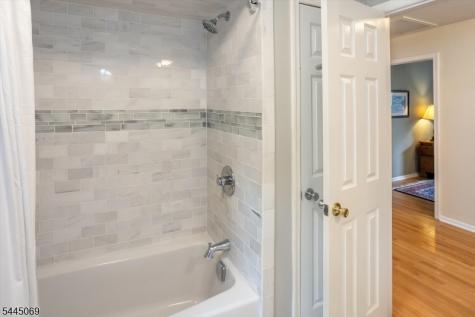 81 Poplar Drive Hanover NJ 07950