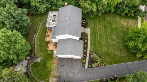 81 Poplar Drive Hanover NJ 07950