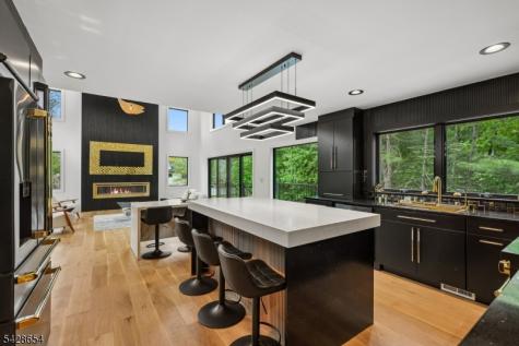 148 Great Hills Road Millburn NJ 07078