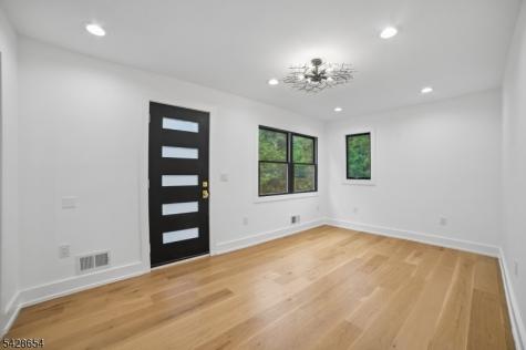 148 Great Hills Road Millburn NJ 07078