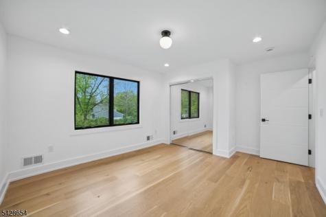 148 Great Hills Road Millburn NJ 07078