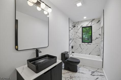 148 Great Hills Road Millburn NJ 07078