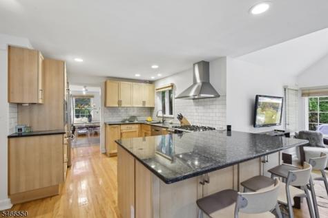 68 Crescent Place Millburn NJ 07078