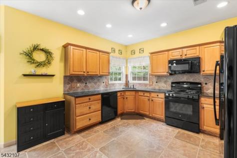 15 Upper Plateau Drive Vernon NJ 07462