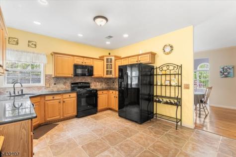 15 Upper Plateau Drive Vernon NJ 07462