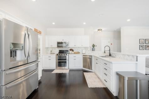 71 Saxton Drive Hackettstown NJ 07840