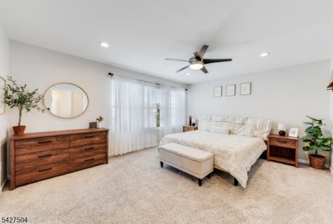 71 Saxton Drive Hackettstown NJ 07840