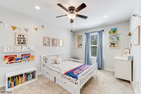 71 Saxton Drive Hackettstown NJ 07840