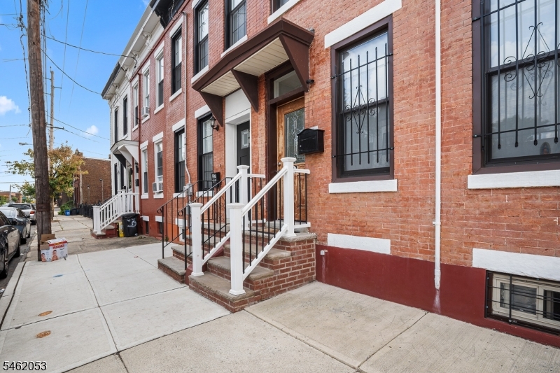37 Emmet Street Newark NJ 07114