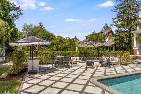380 Ridgewood Avenue Glen Ridge Boro NJ 07028
