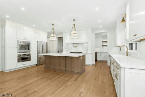 155 Dogwood Lane Berkeley Heights NJ 07922