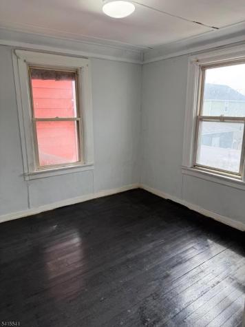 13 Emerson Place Newark NJ 07114
