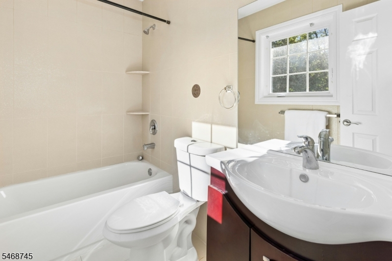 49 Hall Drive Clark NJ 07066