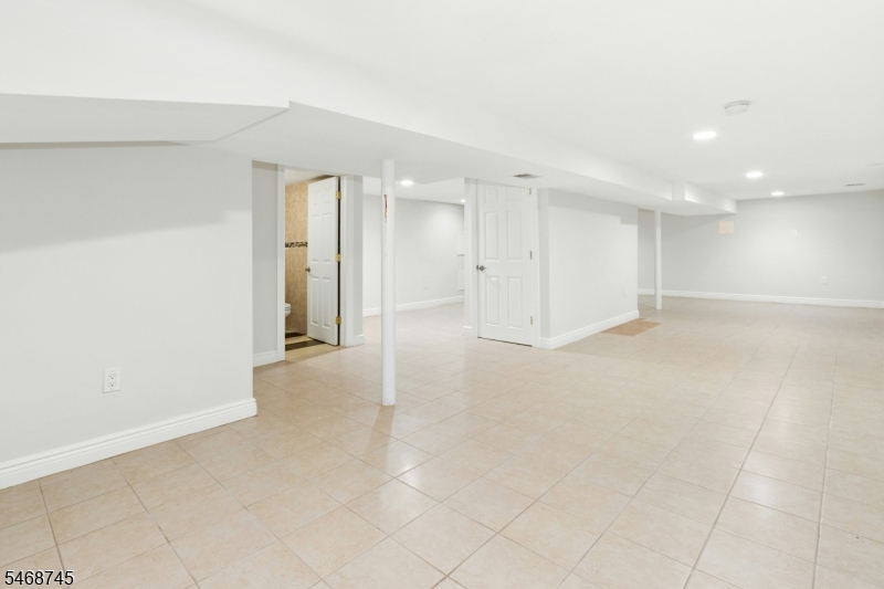 49 Hall Drive Clark NJ 07066