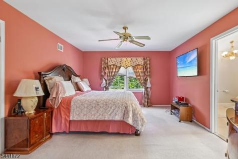 4 Viking Court Randolph NJ 07869