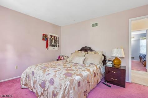 4 Viking Court Randolph NJ 07869