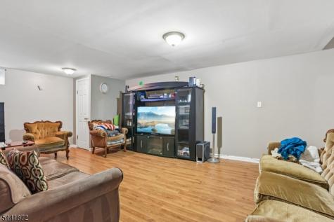 4 Viking Court Randolph NJ 07869