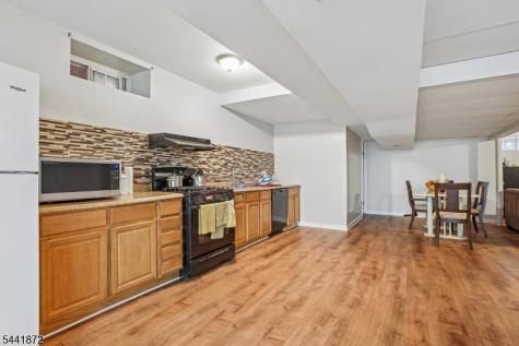 4 Viking Court Randolph NJ 07869
