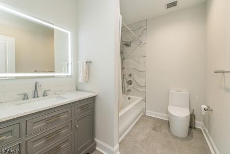 40 Lee Road Livingston NJ 07039