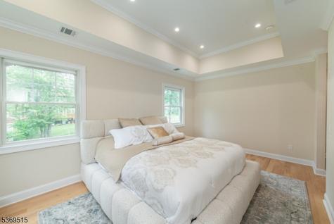 40 Lee Road Livingston NJ 07039