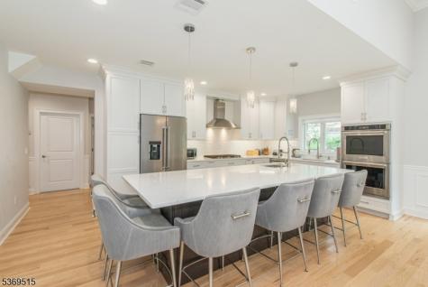 40 Lee Road Livingston NJ 07039