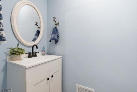 128 Merriam Avenue Newton NJ 07860