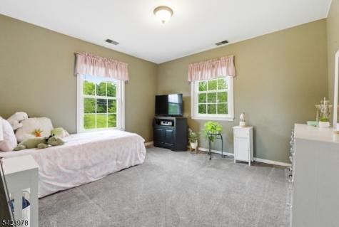 128 Merriam Avenue Newton NJ 07860