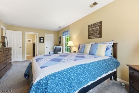 128 Merriam Avenue Newton NJ 07860