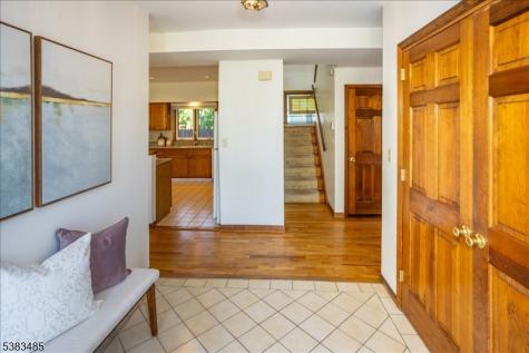 39 Enfield Avenue Montclair NJ 07042